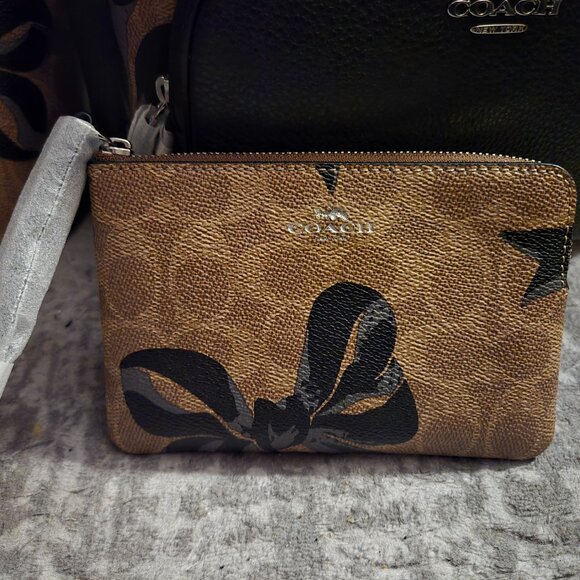 Coach Signature Canvas with Bow Print Set main image 8